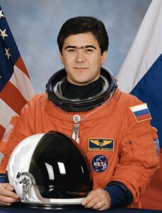 Cosmonaut-astronaut Sharipov in the museum