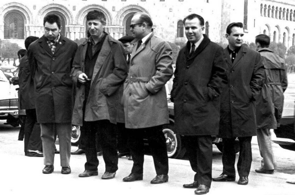 Grigory Grechko, Grigor Gurzadyan, Alexey Leonov, ..., Valery Kubasov.